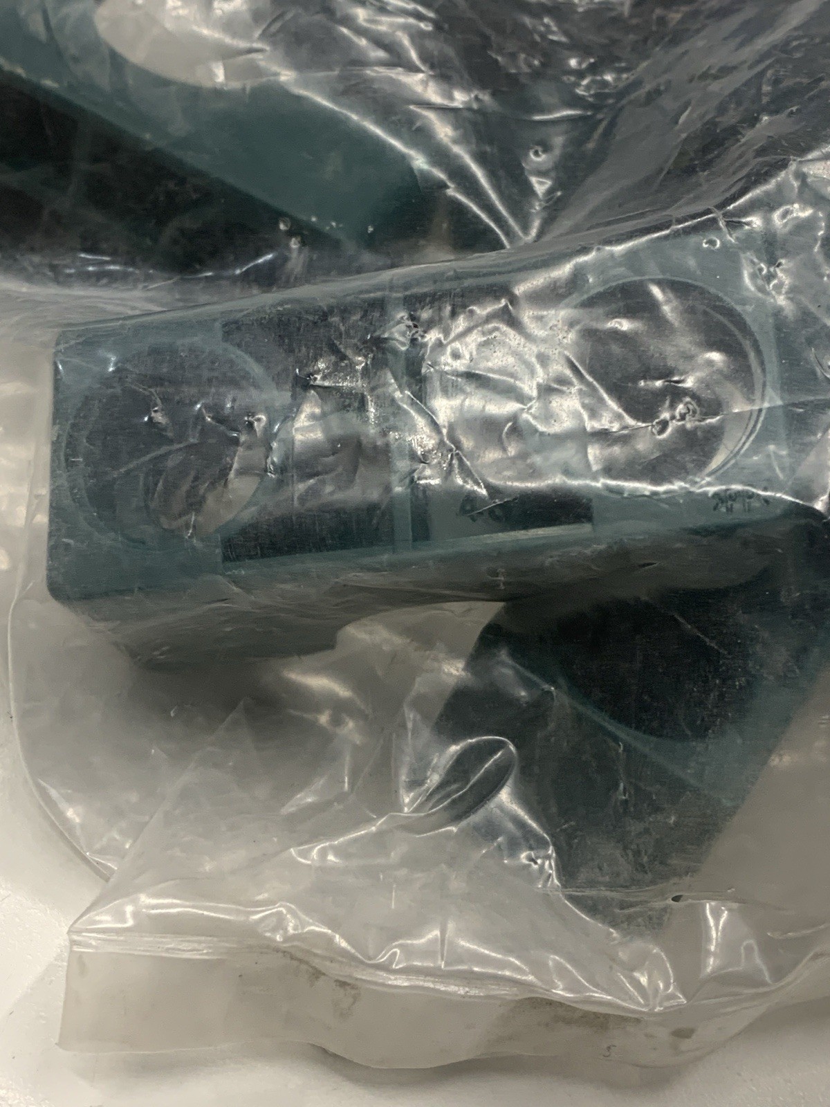 STAUFF 4025-PP PLASTIC CLAMPS ( BAG OF 40 PCS/20 PAIR) w/ FASTNERS **NEW**