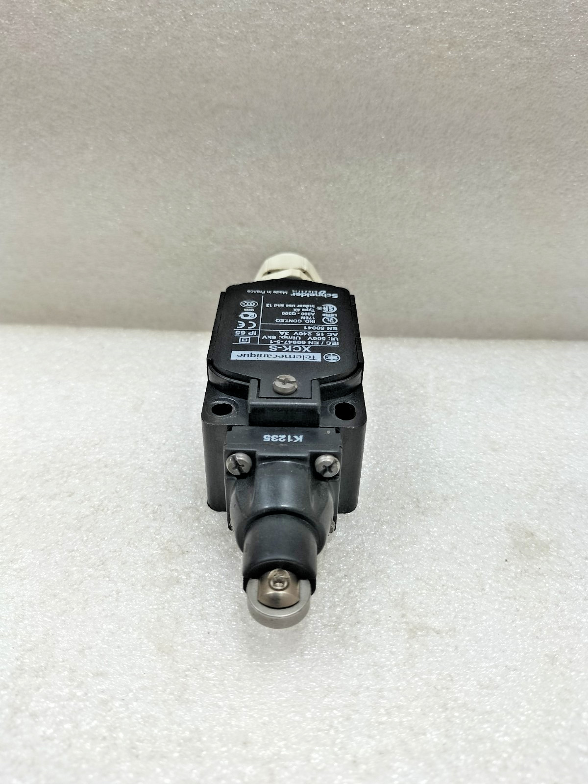 TELEMECANIQUE XCK-S LIMIT SWITCH AC 15 240V 3A IP65
