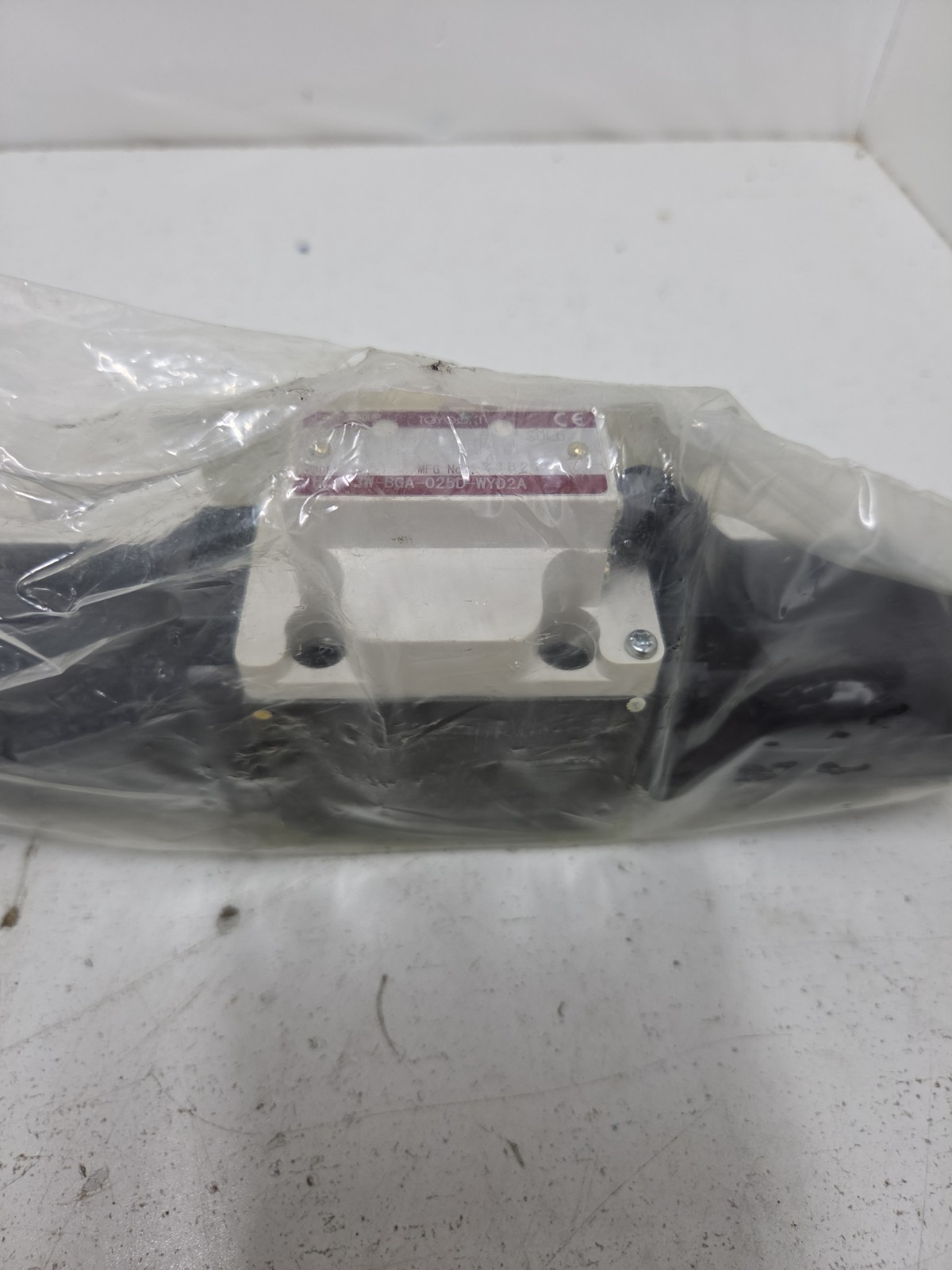 TOYOOKI HD1-3W-BGA-025D-WYD2A **NOS**