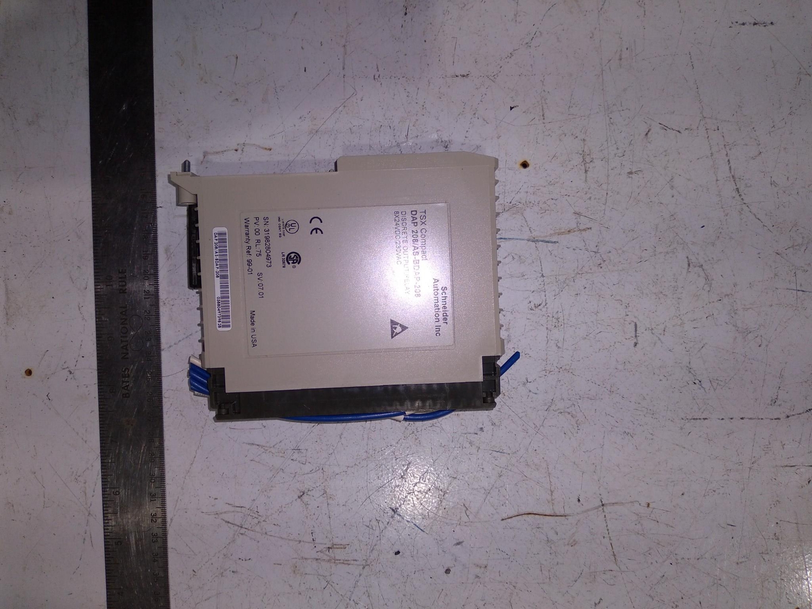 SCHNEIDER ELECTRIC TSX COMPACT DAP 208/AS-BDAP-208 DISCRETE OUTPUR RELAY 8X24VDC