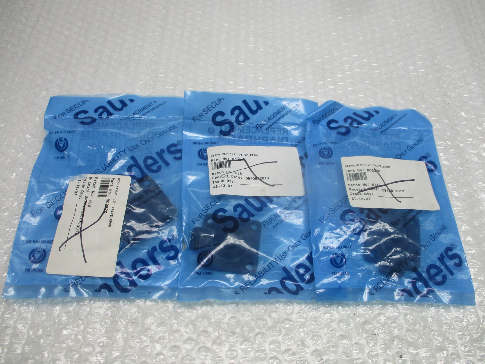 SAUNDERS A-015425-1/2″ M02320 DIAPHRAGM LOT OF 3 NSMP
