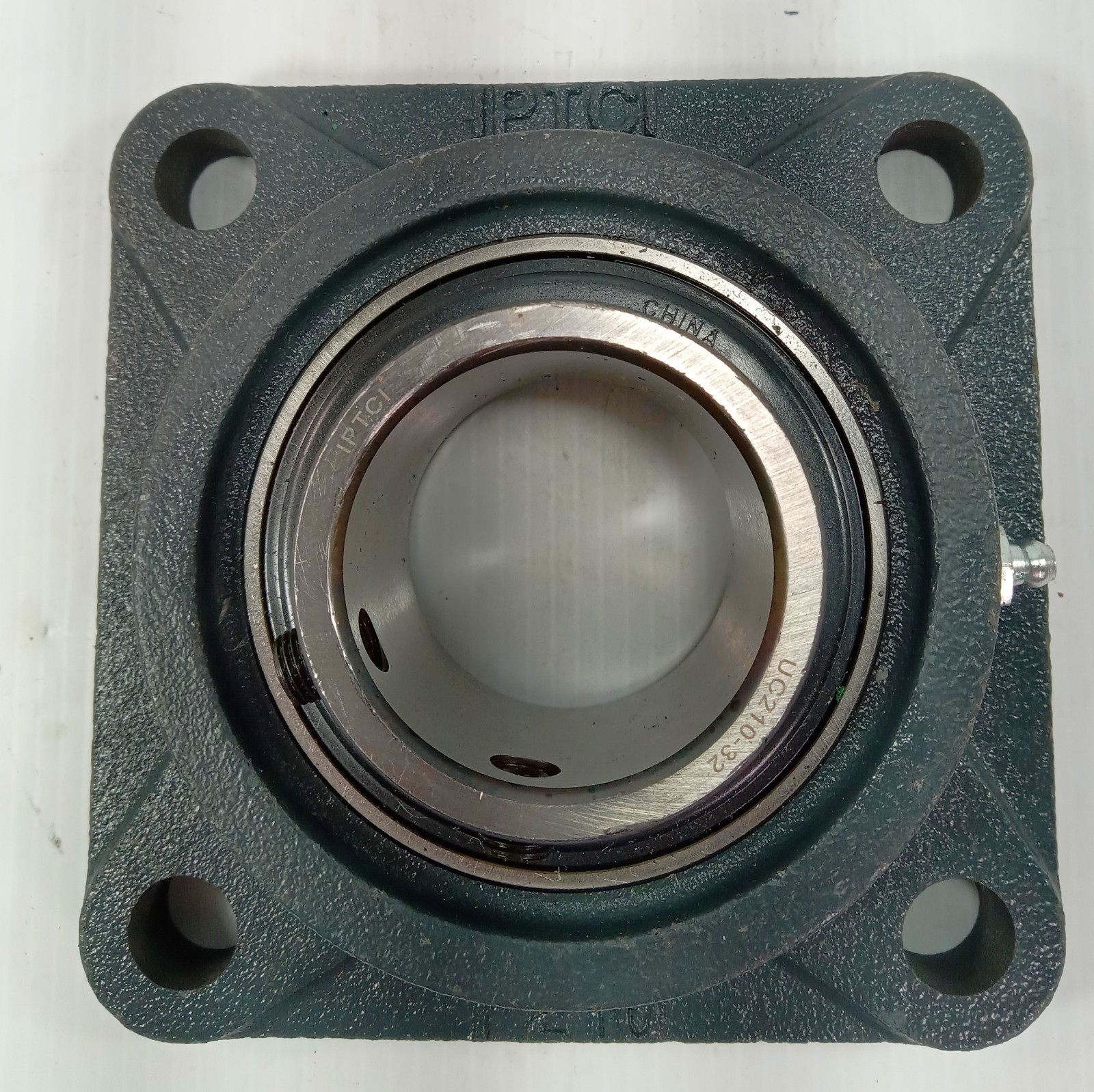 1 NEW PTC F210 4 BOLT FLANGE MOUNT W/UC210-32 BEARING UNIT NNB ***MAKE OFFER***