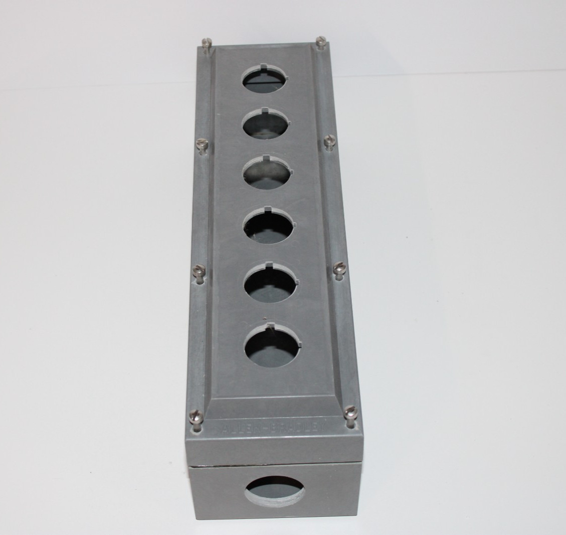 NEW IN BOX ALLEN-BRADLEY 800H-6HZ4R 6-HOLE PUSHBUTTON ENCLOSURE 800H-6HZ4