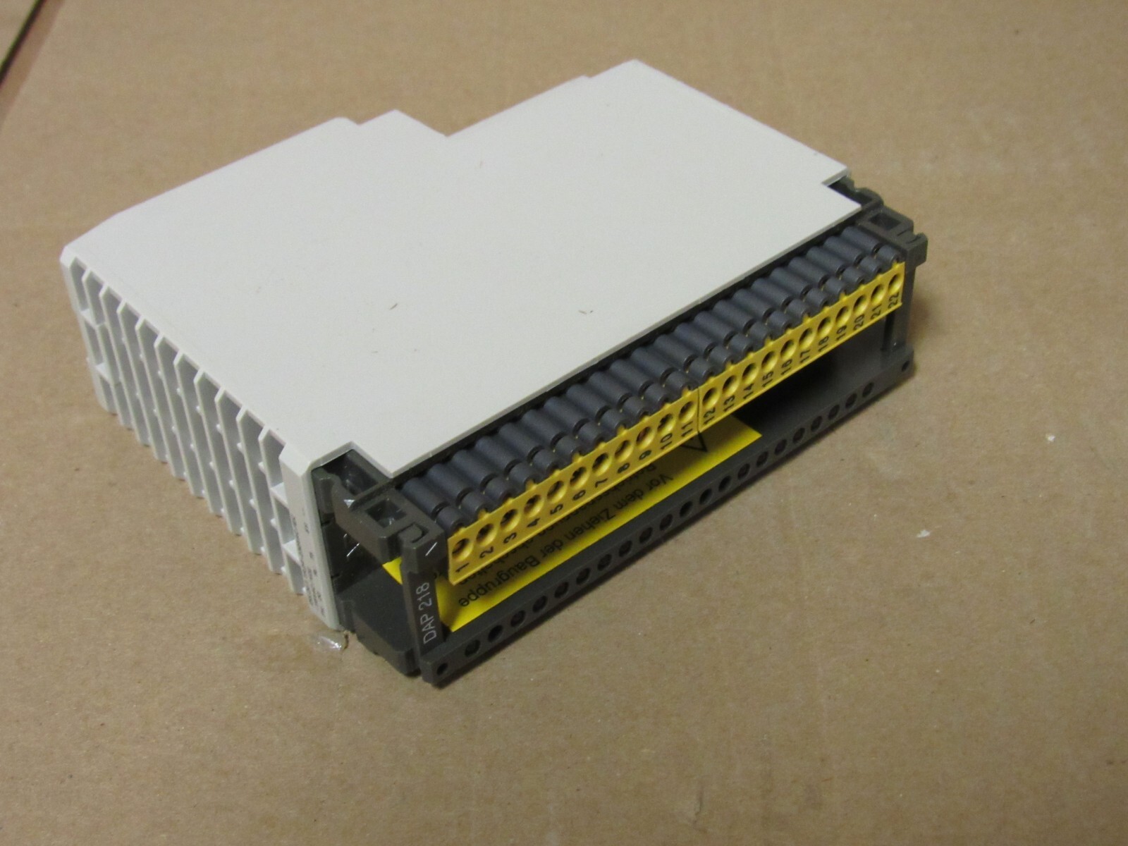 SCHNIEDER AUTOMATION DAP218/AS-BDAP-218 TSX COMPACT, NIB, MAKE OFFER!