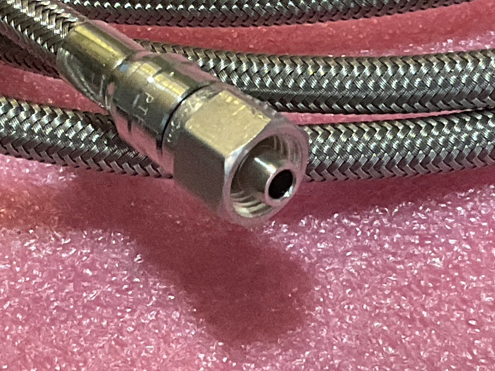 Swagelok SS-4BHT-60 Braided Hose