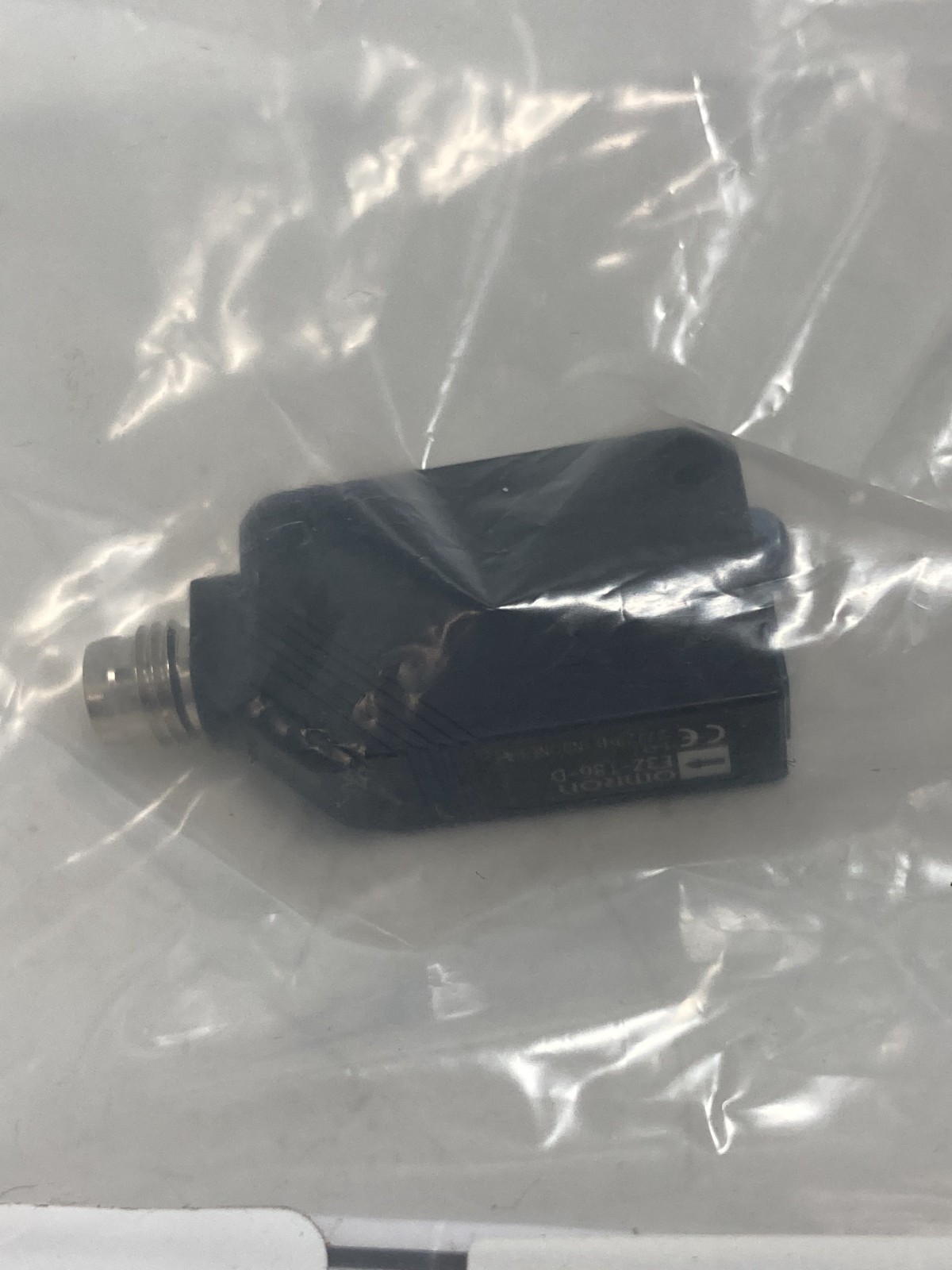 OMRON E3Z-T86-D PHOTOELECTRIC SWITCH 12-24VDC 15M SN PNP M8 CONN NIB