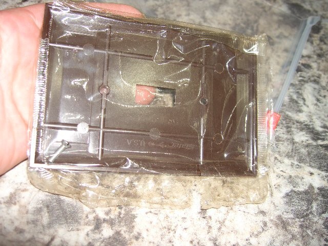 Vintage NOS slater sta-kleen smooth bakelite single gang toggle switch wall plat