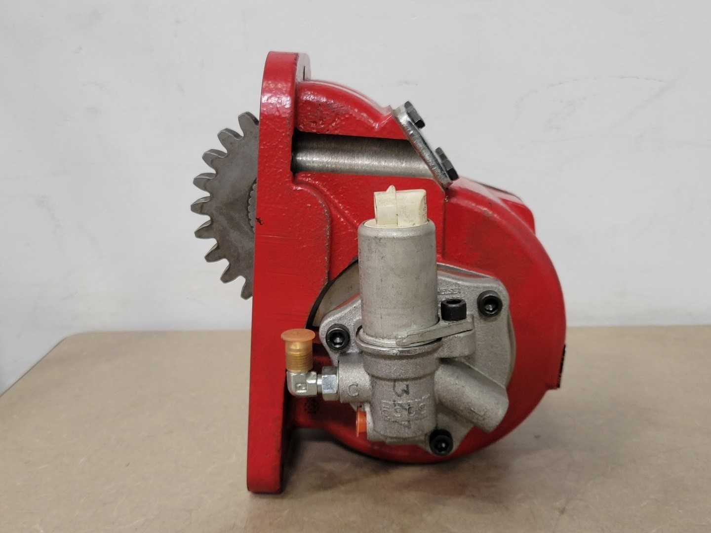 GENTLY USED PARKER 272MAAJP-B5RK Power Take-Off Assembly – Transportation
