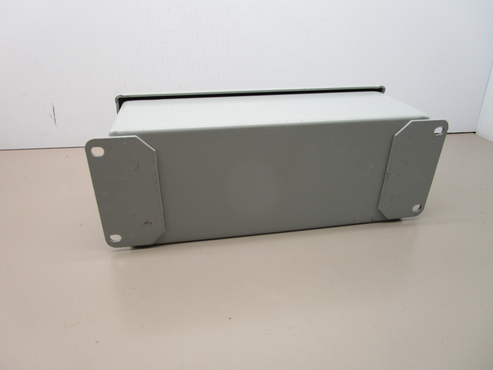 Hoffman E-3PB Push Button Enclosure with Switches OFF-ON / Start / Stop