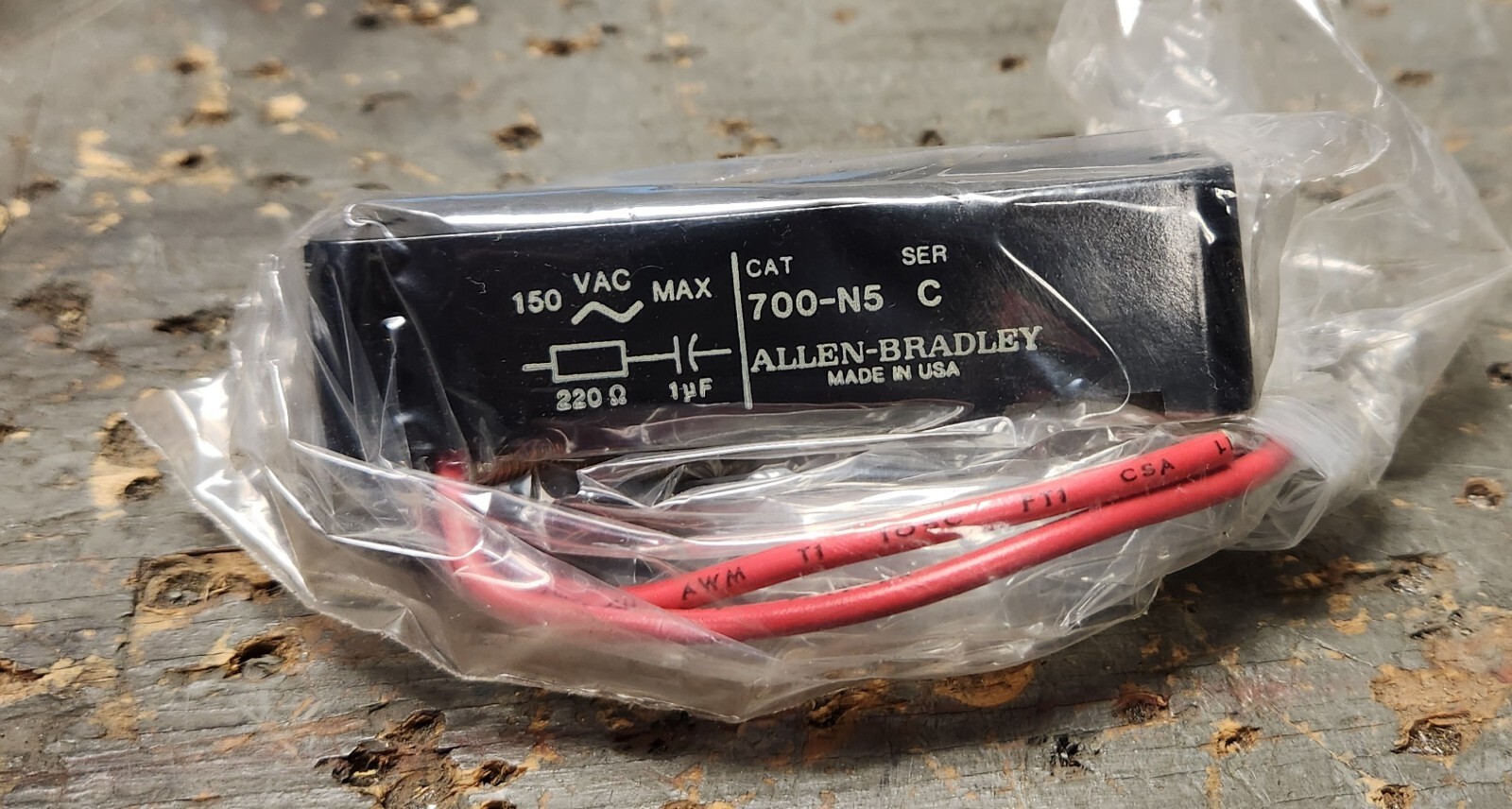 (Lot of 13) Allen Bradley 700-N5 Surge Supressor 150VAC Mad Brand Rex 16AWG 600V