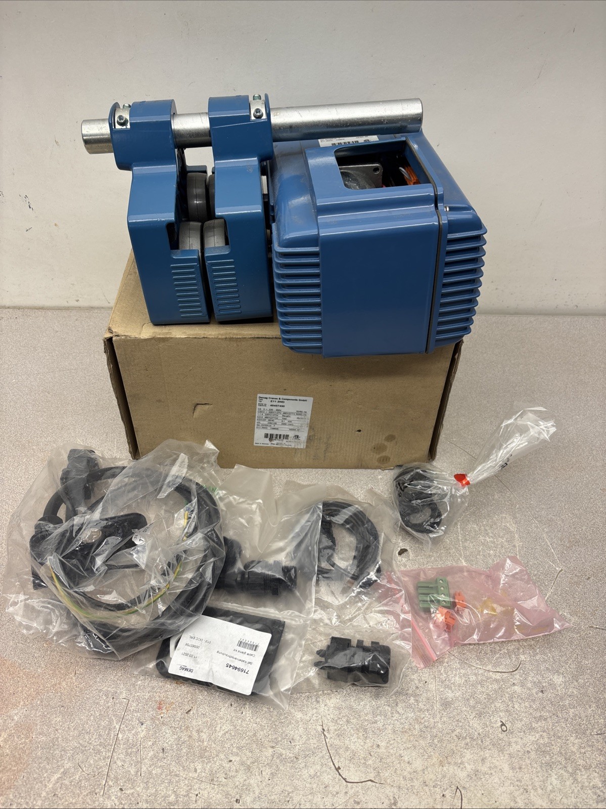 NEW Demag 71690045 / E11 2WD Electric Travel Drive; 208-480V, 50/60Hz, 3PH