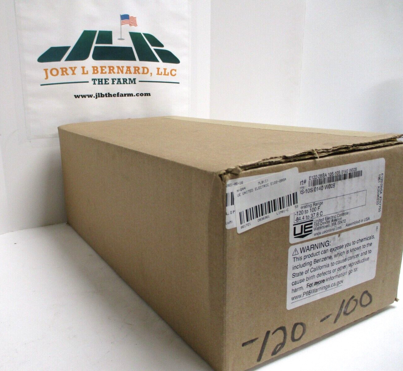 UNITED ELECTRIC CONTROLS, E122-2BSA-10S-10S-0140-W028 , SURPLUS