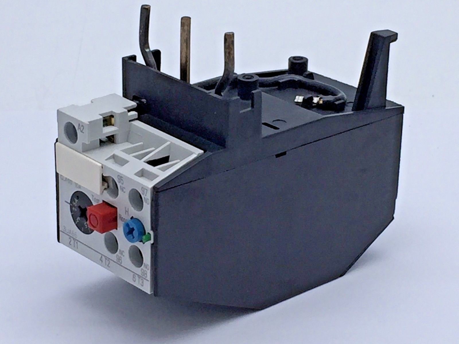 Siemens 3UA55 40-1E Overload Relay World Series Type 3UA rated for 2.5-4 Amps