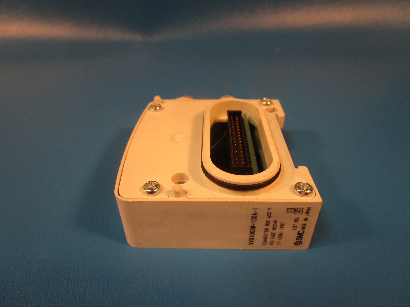 SMC VVQ1000W-130A-1, Connector Box Assembly