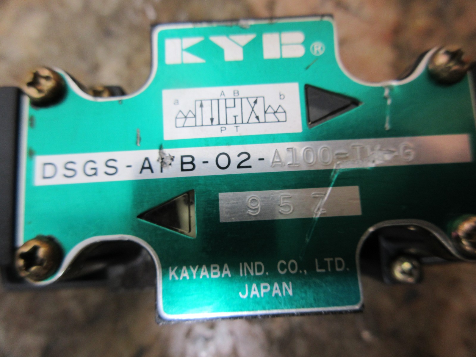 MORI SEIKI CL-25A KYB VALVE DSGS-AFB-02-A100-TM-G