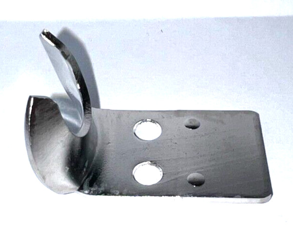 SOUTHCO DRAW LATCH 1.250IN OVERALL WIDTH 4.000IN OAL LOT OF 3