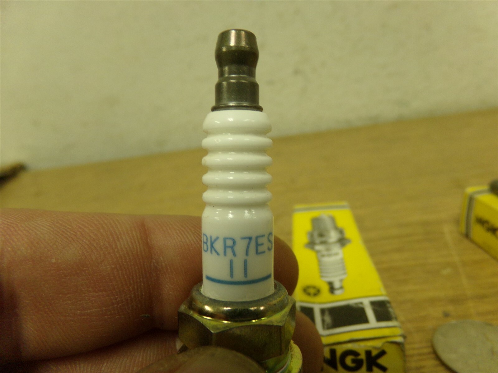 NEW NGK 94702-00399 BKR7ES-11 Spark Plugs, Lot of 2 *FREE SHIPPING*