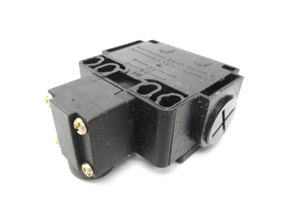 TELEMECANIQUE XCK-T101 NSNP