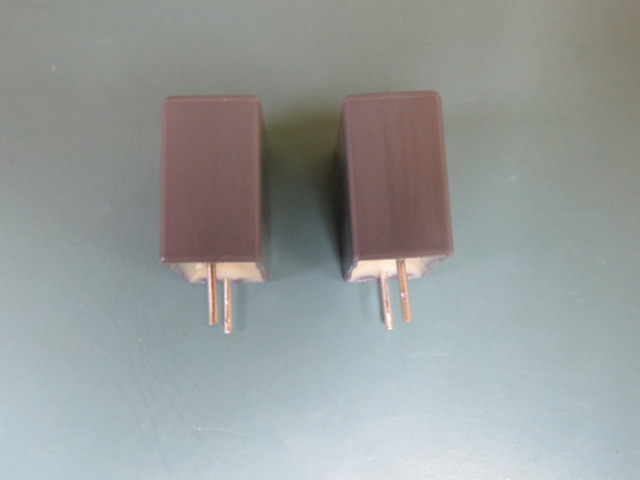 ARCOTRONICS R60II4100AA30K Qty of 40 per Lot FILM MKT P15 1UF 250V 10%; CAP, 1µ