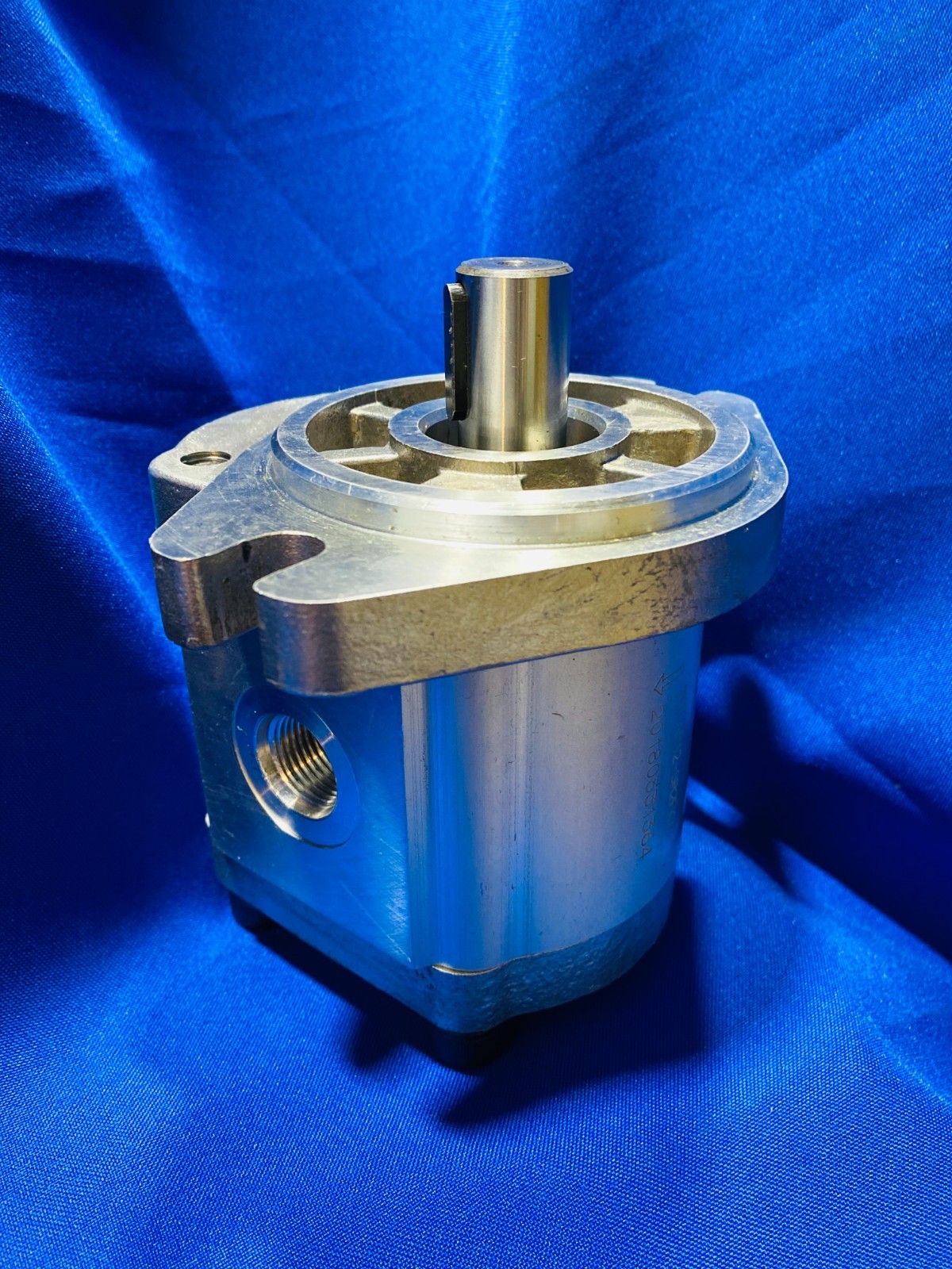 GEAR PUMP 5.39 GPM @1800RPM/3 AP-12-S-R-2-F-K