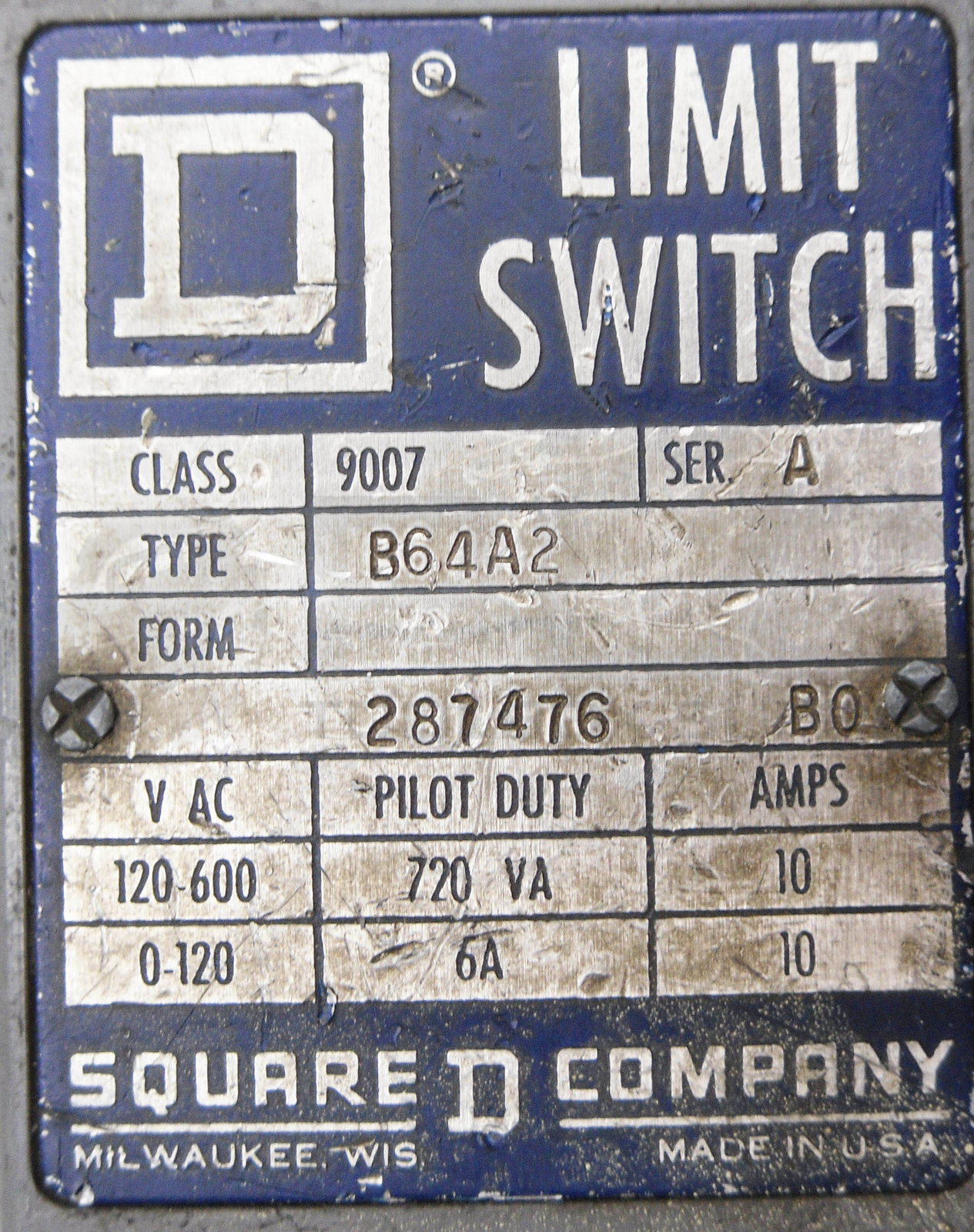 SQUARE D 9007 B64A2 /A LIMIT SWITCH 600VAC 10A 1/2HP