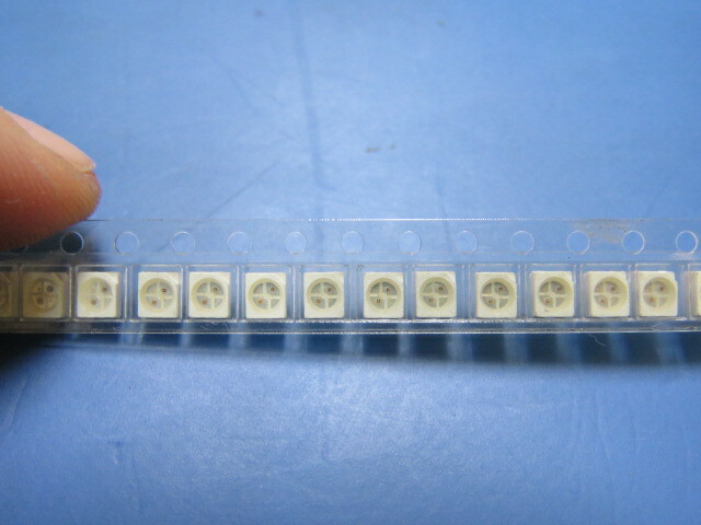 DIALIGHT 597-7701-207 Qty of 100 per Lot LED GREEN/RED CLEAR 4PLCC SMD