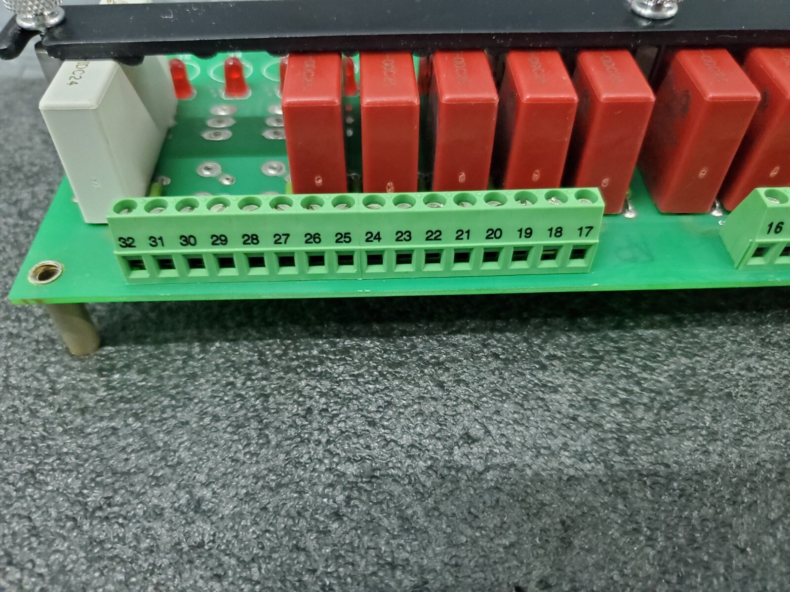 GRAYHILL 70MRCK16-HL I/O MODULE RACK, w/ Modules 70M-ODC24, OAC24, IDC24