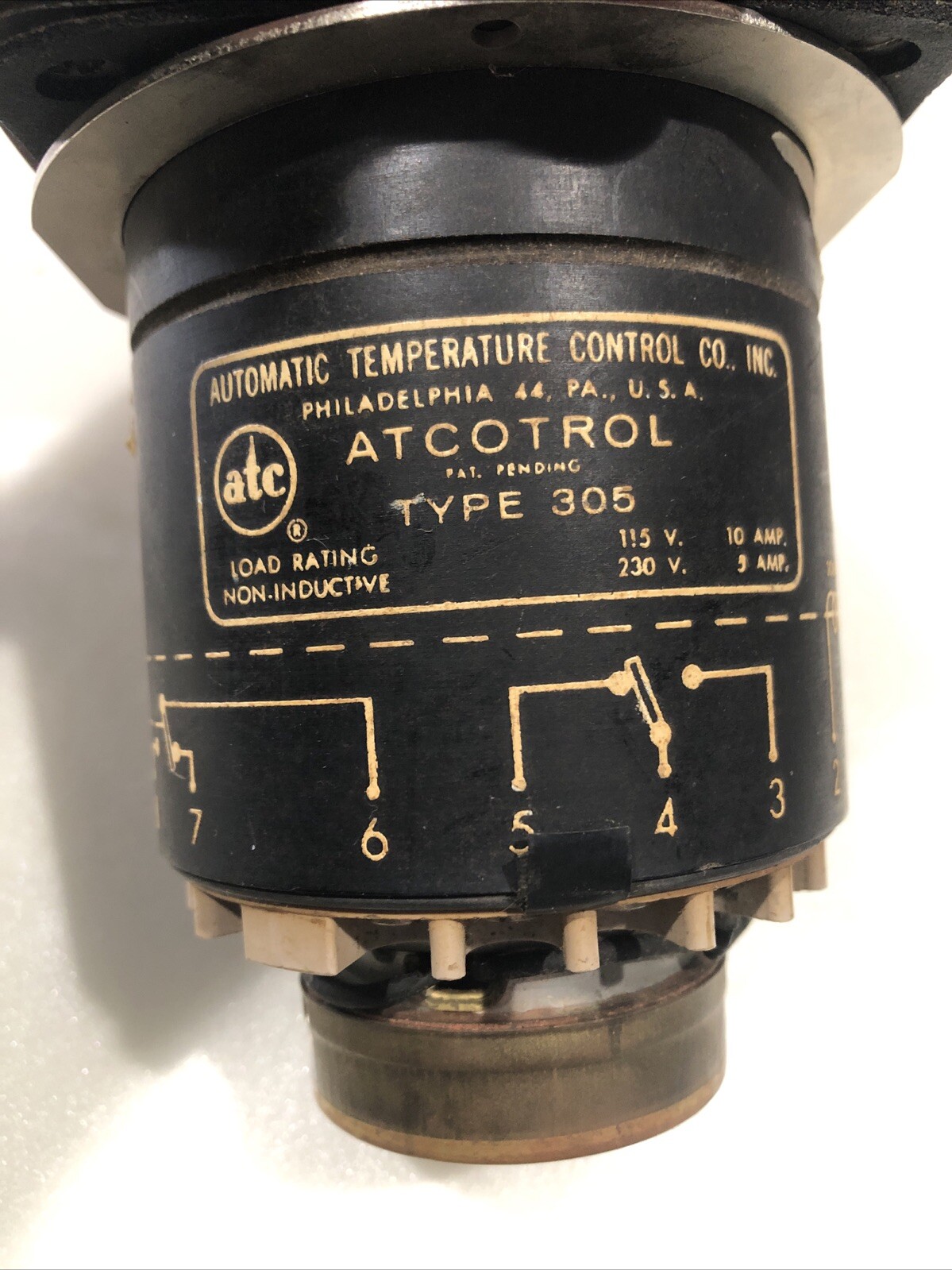 ATC ATCOTROL Type 305. 0 – 240 SECOND RESET TIMER. New Old Stock. W/hardware