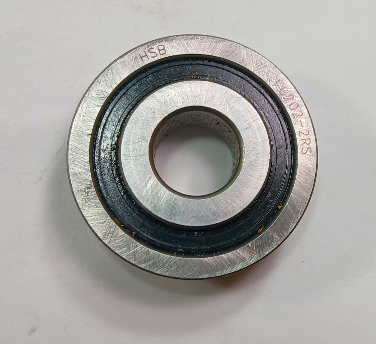 1 NEW HSB F6202-2RS FLANGED DEEP GROOVE BALL BEARING NNB ***MAKE OFFER***