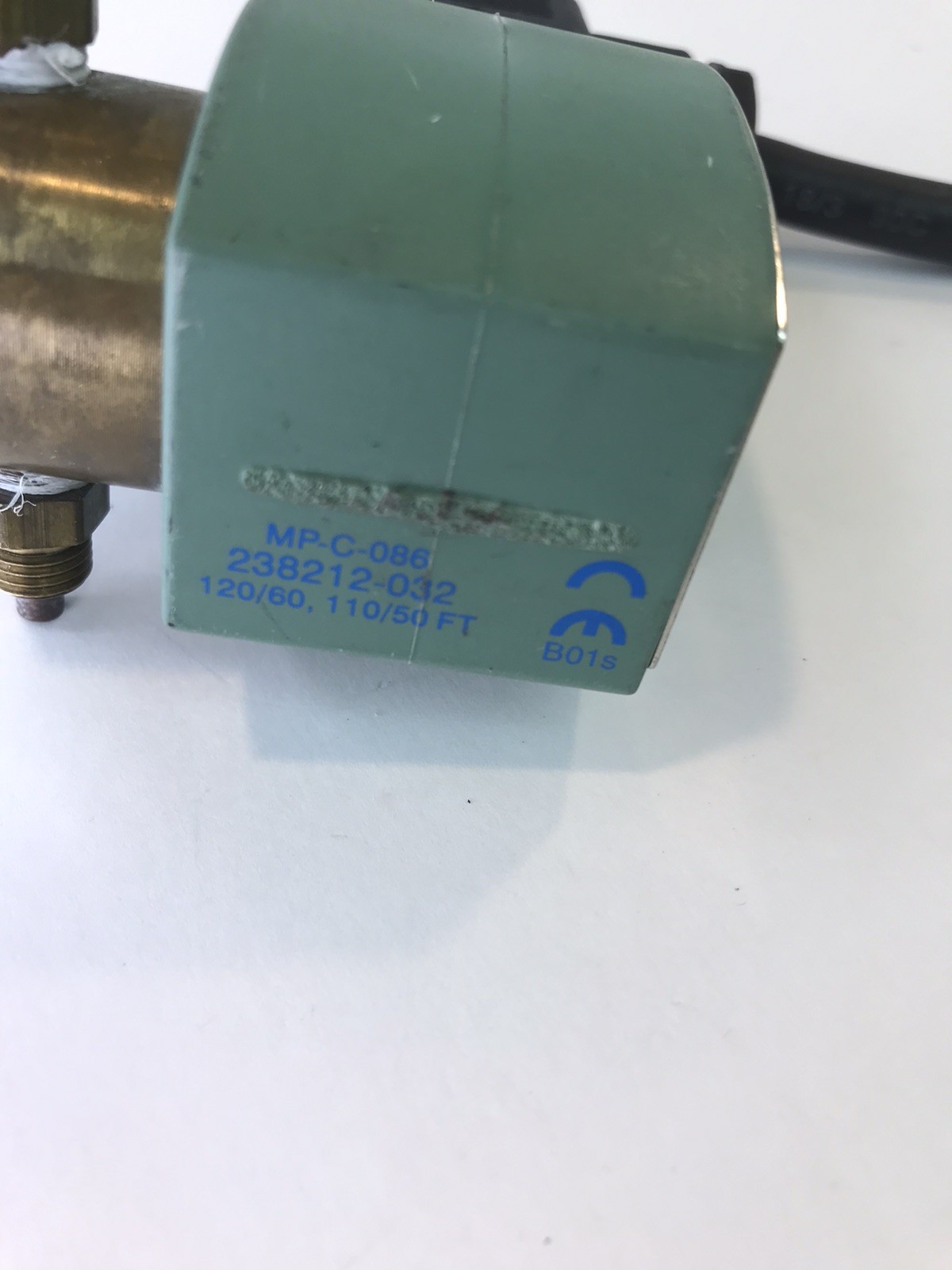 ASCO 8262G2 SOLENOID VALVE 1/8 Untested See Pictures