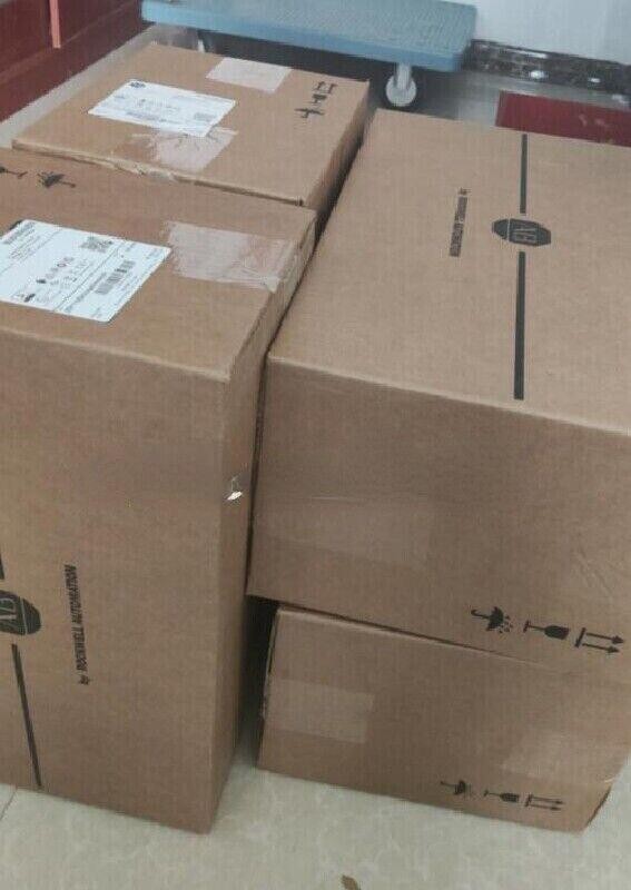 ALLEN BRADLEY 20AD3P4A0AYNANC0 SER. A 432-528VAC 4.3A F/W 5.001 NSNP