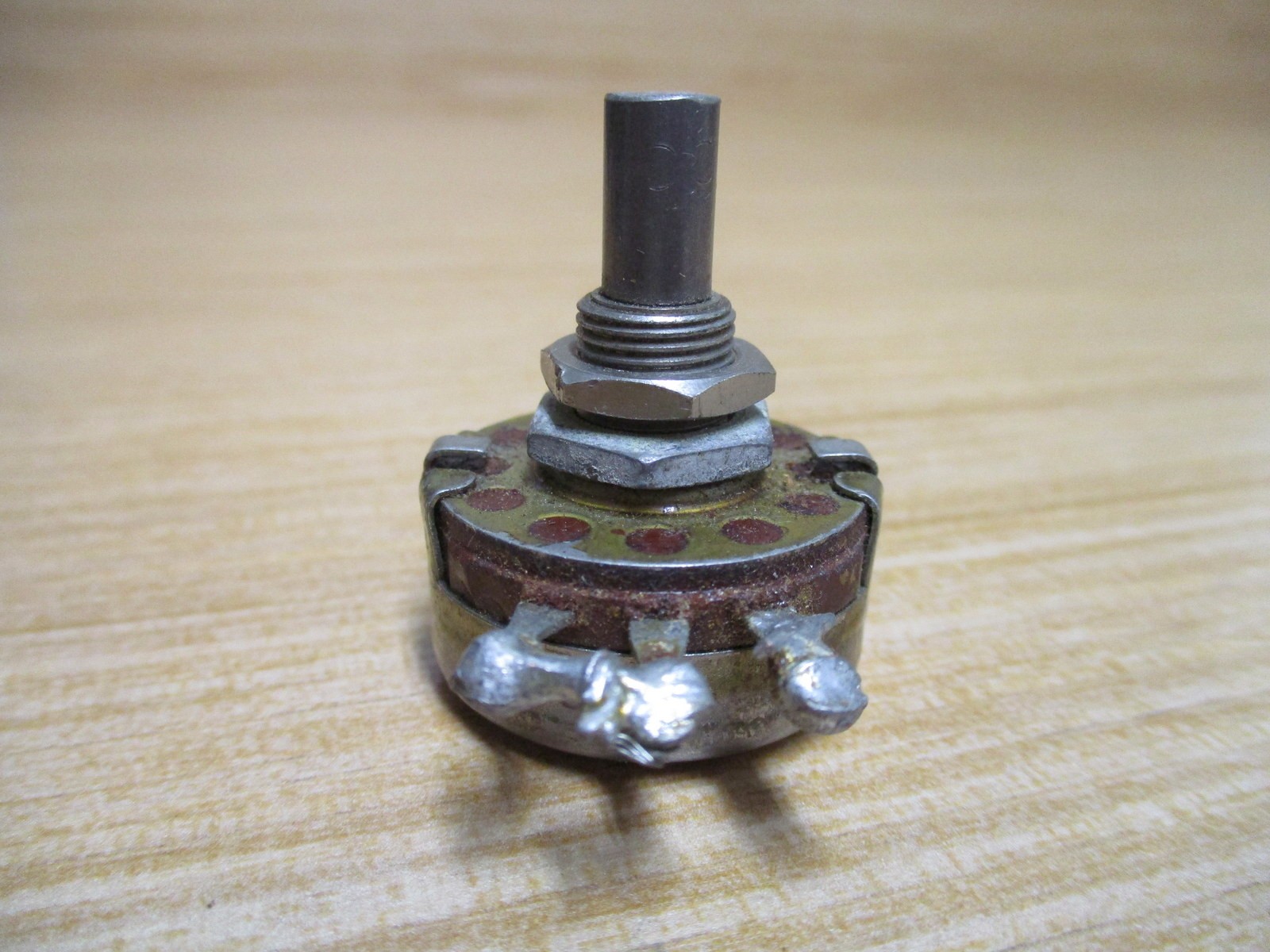 Allen Bradley J2N200P251UA Potentiometer 250 OHM
