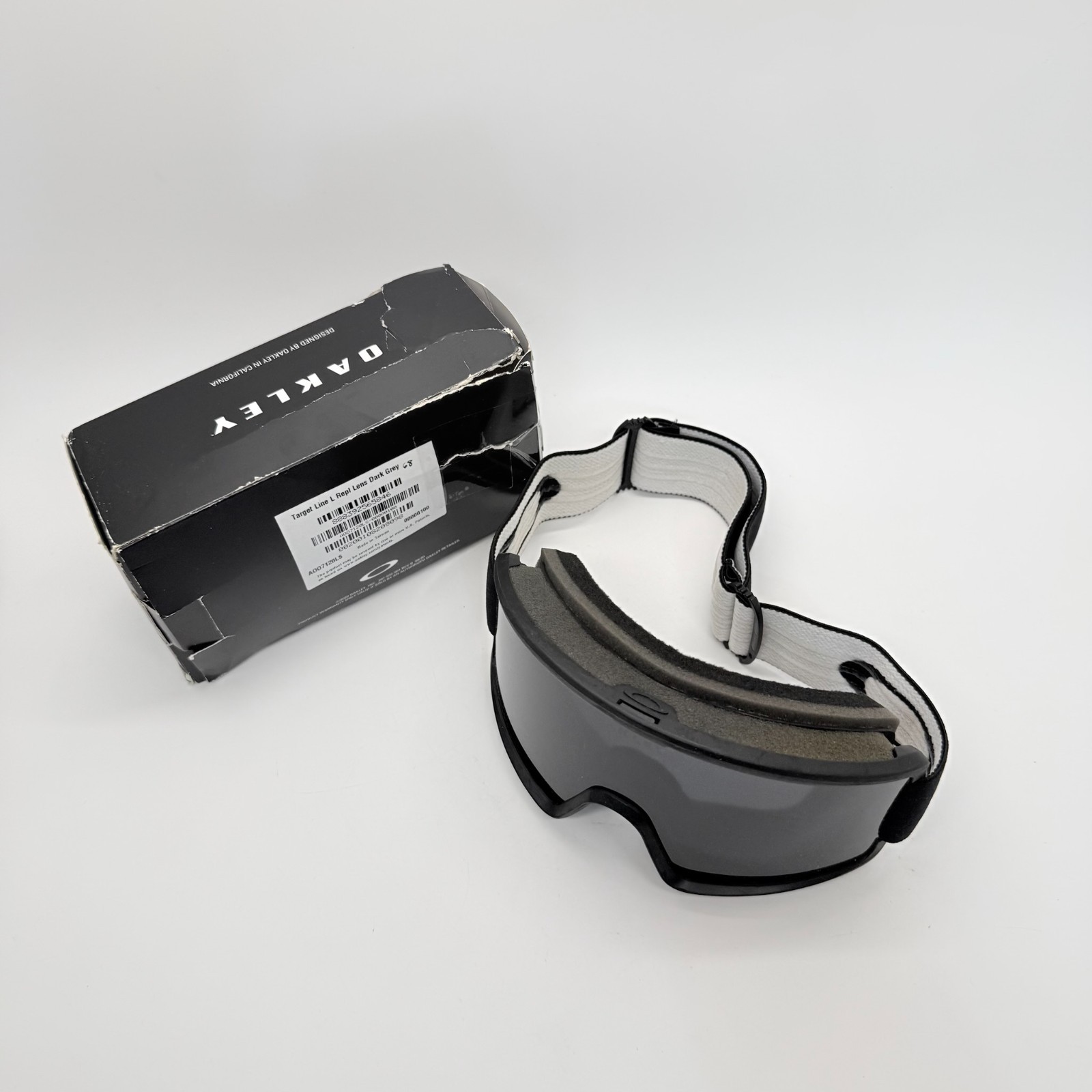 Oakley Target Line L Snow Goggle Matte Black Dark Gray Lens