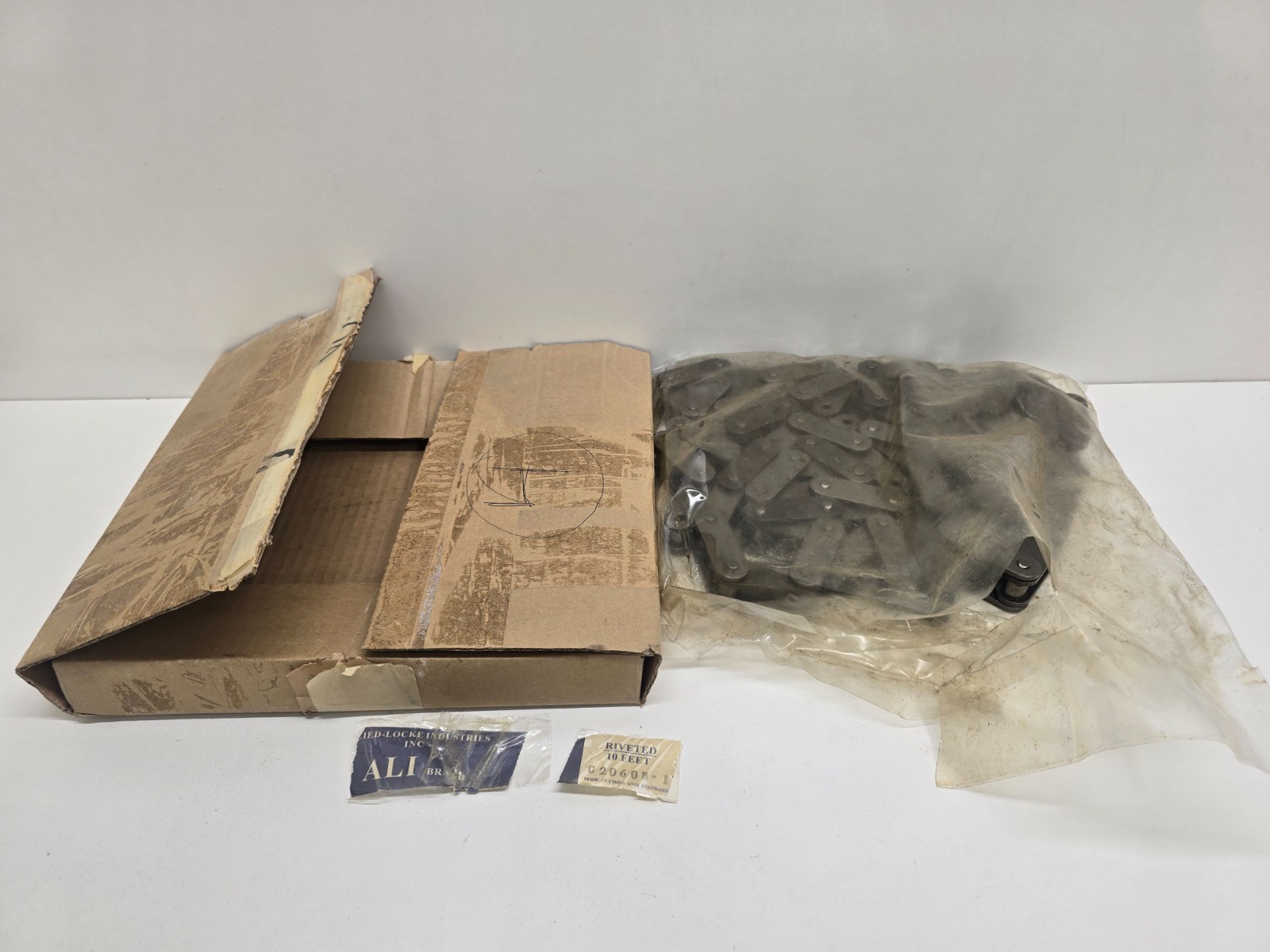 NEW OLD STOCK! ALI BRAND 10′ RIVETED ROLLER CHAIN C2060H