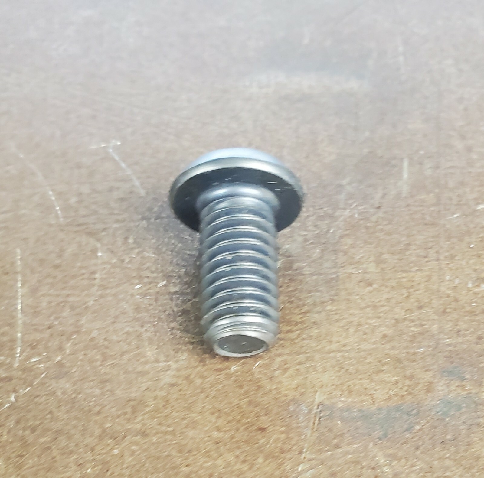 Minster 8013-185 Screw, Torx SOC Button HD .375-16 X -NEW- Unused Surplus