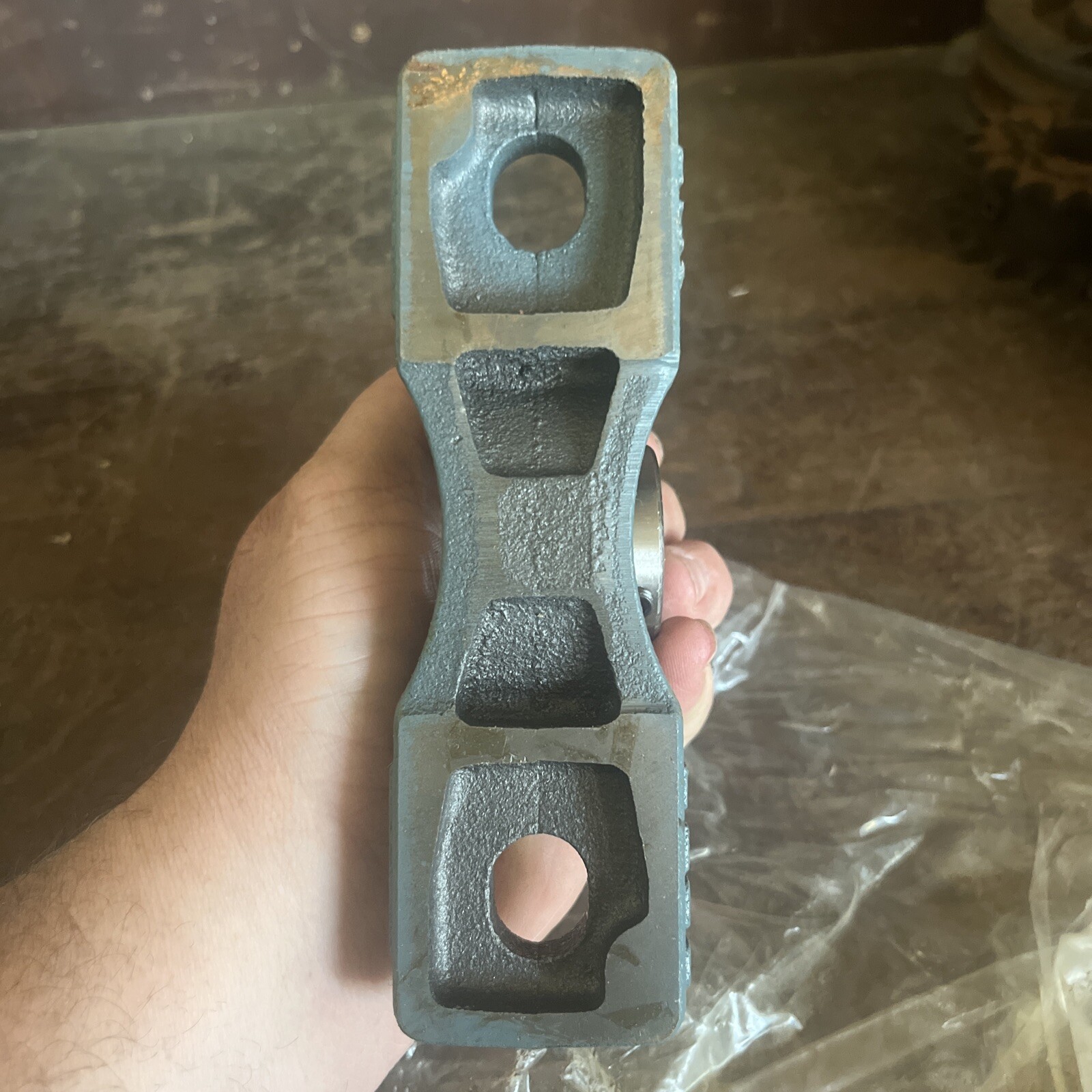NOS AMI PILLOW BLOCK BEARING UC206-18 P206