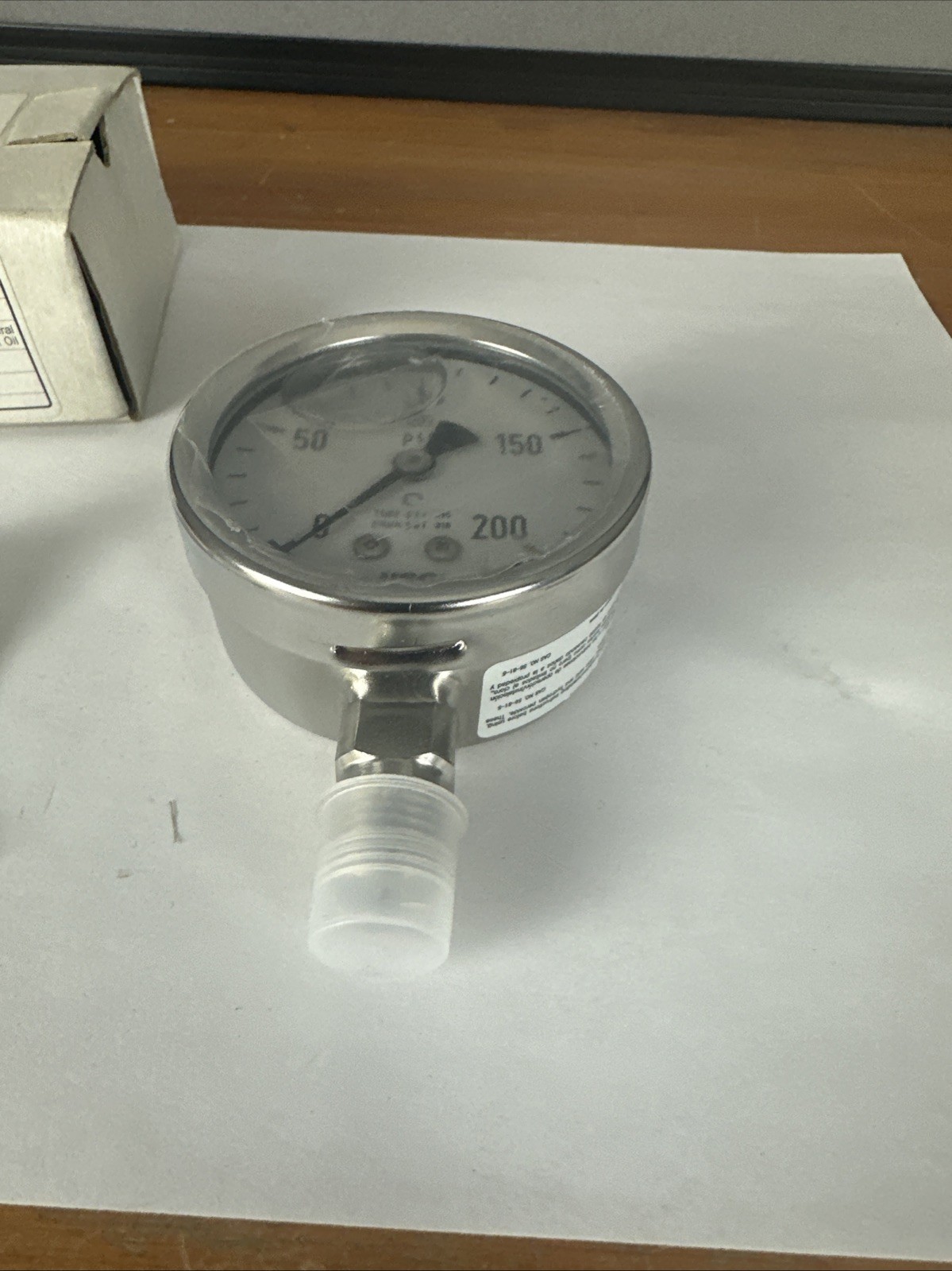 AMETEK USG 656240AA4CD3B0G NEW LIQUID FILLED PRESSURE GUAGE 200PSI 1/4 NPT