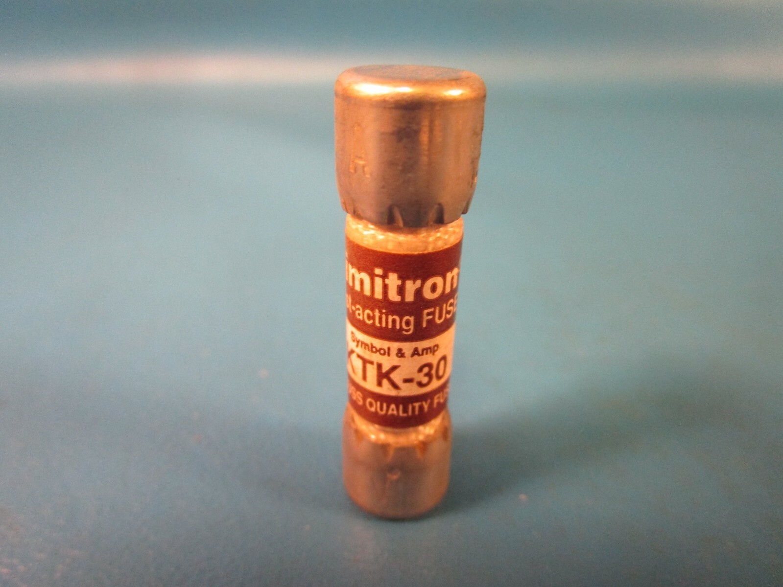 LOT OF 4 Bussmann Limitron KTK-30 Fuses, Fast Acting, Cooper