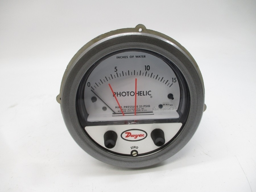 DWYER A3015 120/240VAC 10A 25PSI NSMP