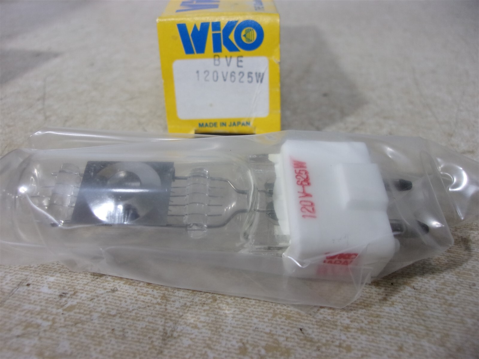 NEW Wiko BVE120V625W Light Bulb Lamp *FREE SHIPPING*