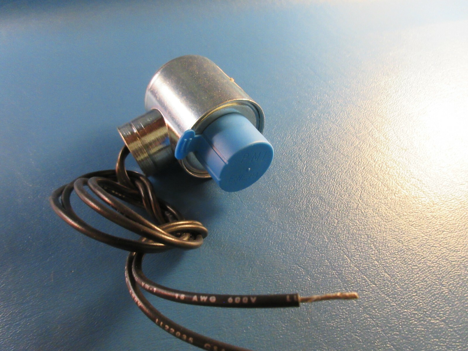 Parker Solenoid Valve PM3D5080C, 120V/60HZ, 11W, 80-125PSI, 1/16-3/32 ORIFICE