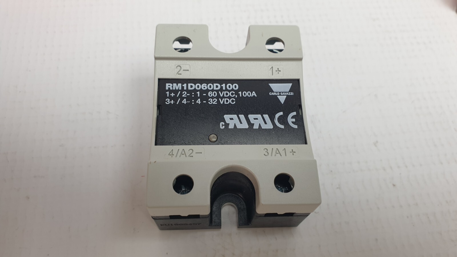 Carlo Gavazzi Solid State Relay RM1D060D100 Lot of 2 – New