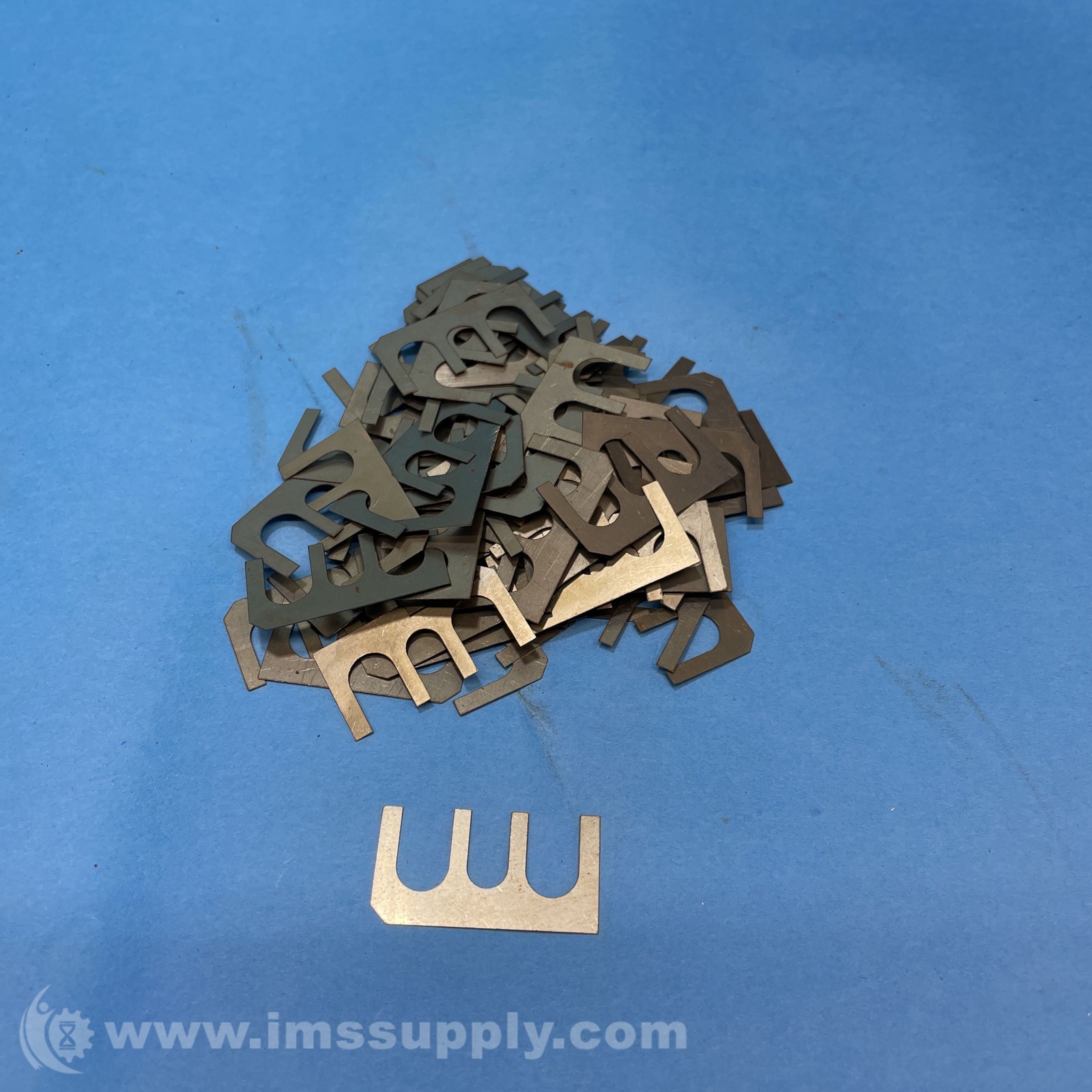 4-Pronged Metal Shims Bag of 79 FNIP