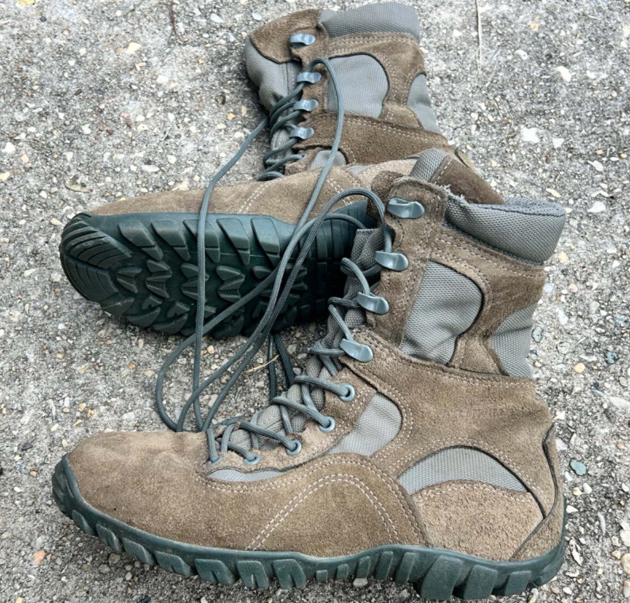 Belleville 693 Combat Boot 9.5W Coyote
