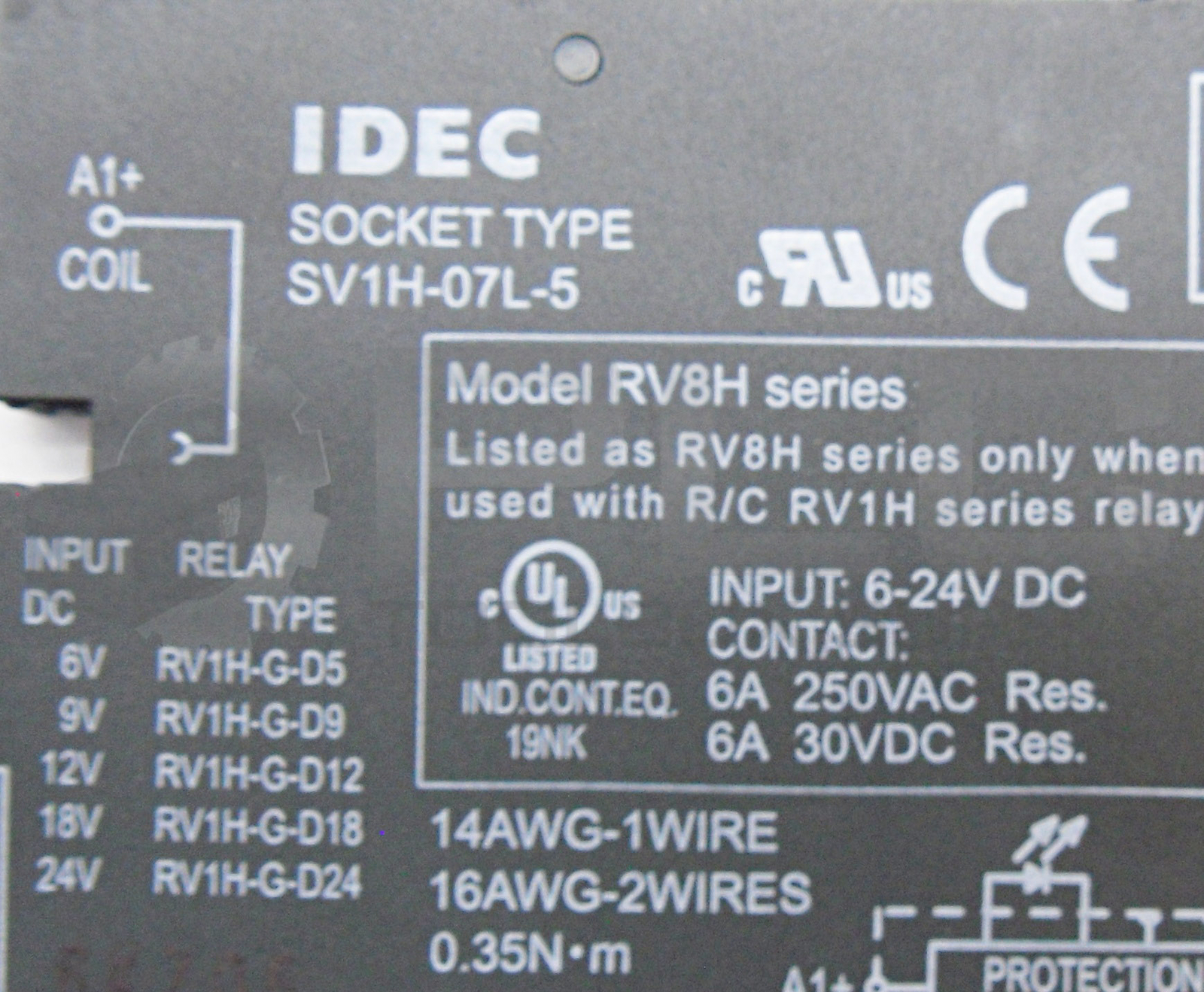 BOX OF 8 NEW IDEC SV1H-07L-5 SOCKET TYPE FOR RV8H MODEL SERIES