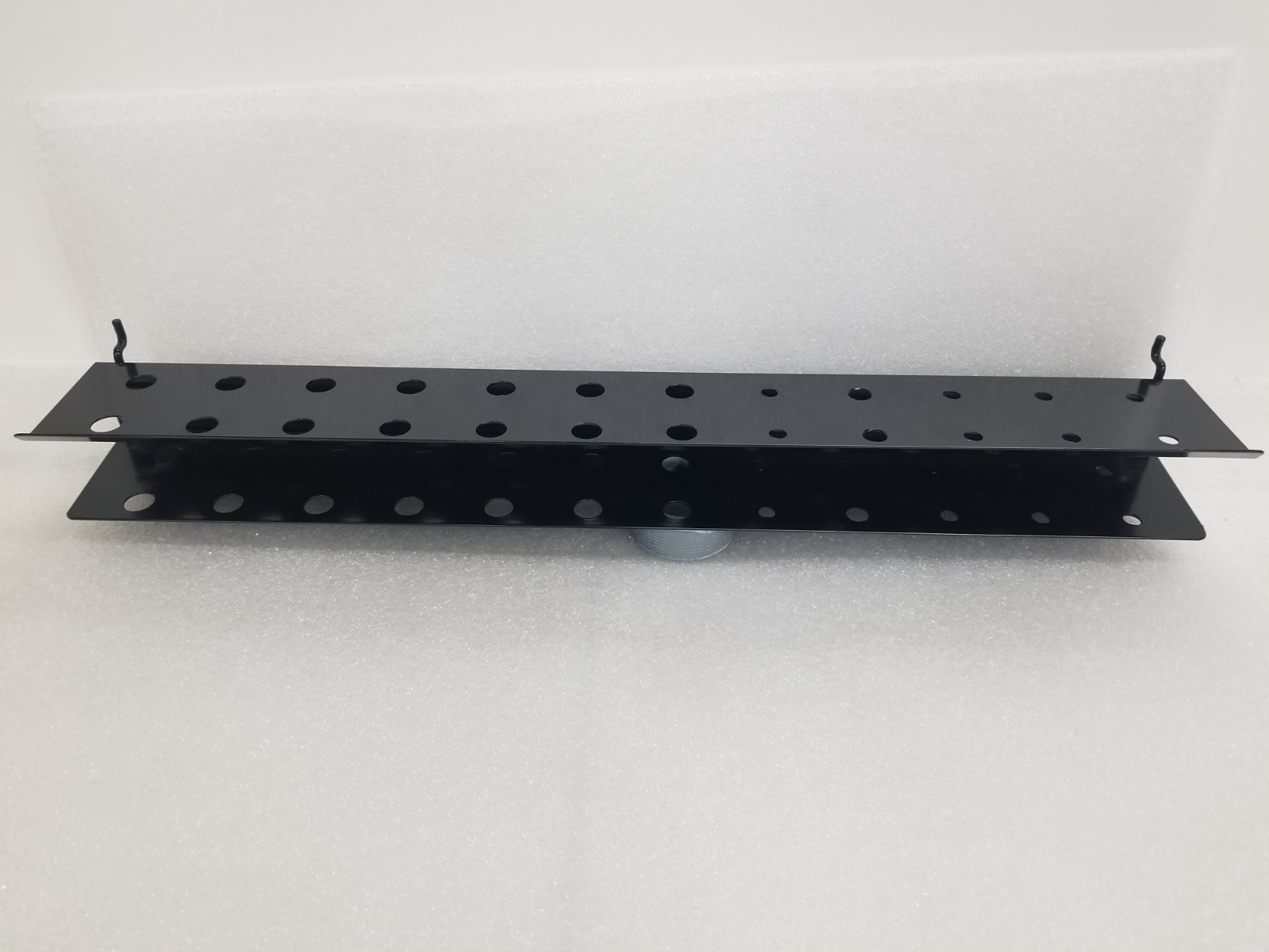 S-K Tools 599D-032 Peg Board Screwdriver Display Hanger Bar 23″ Long Made in USA