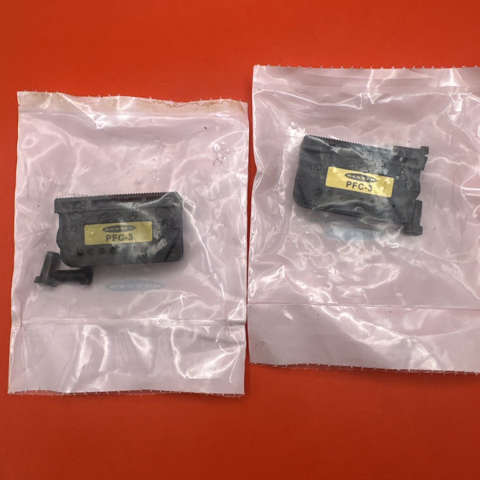 LOT OF 2 – Banner 117618 Cutting Device PFC-4 Hardware Packet Fiber 40ml
