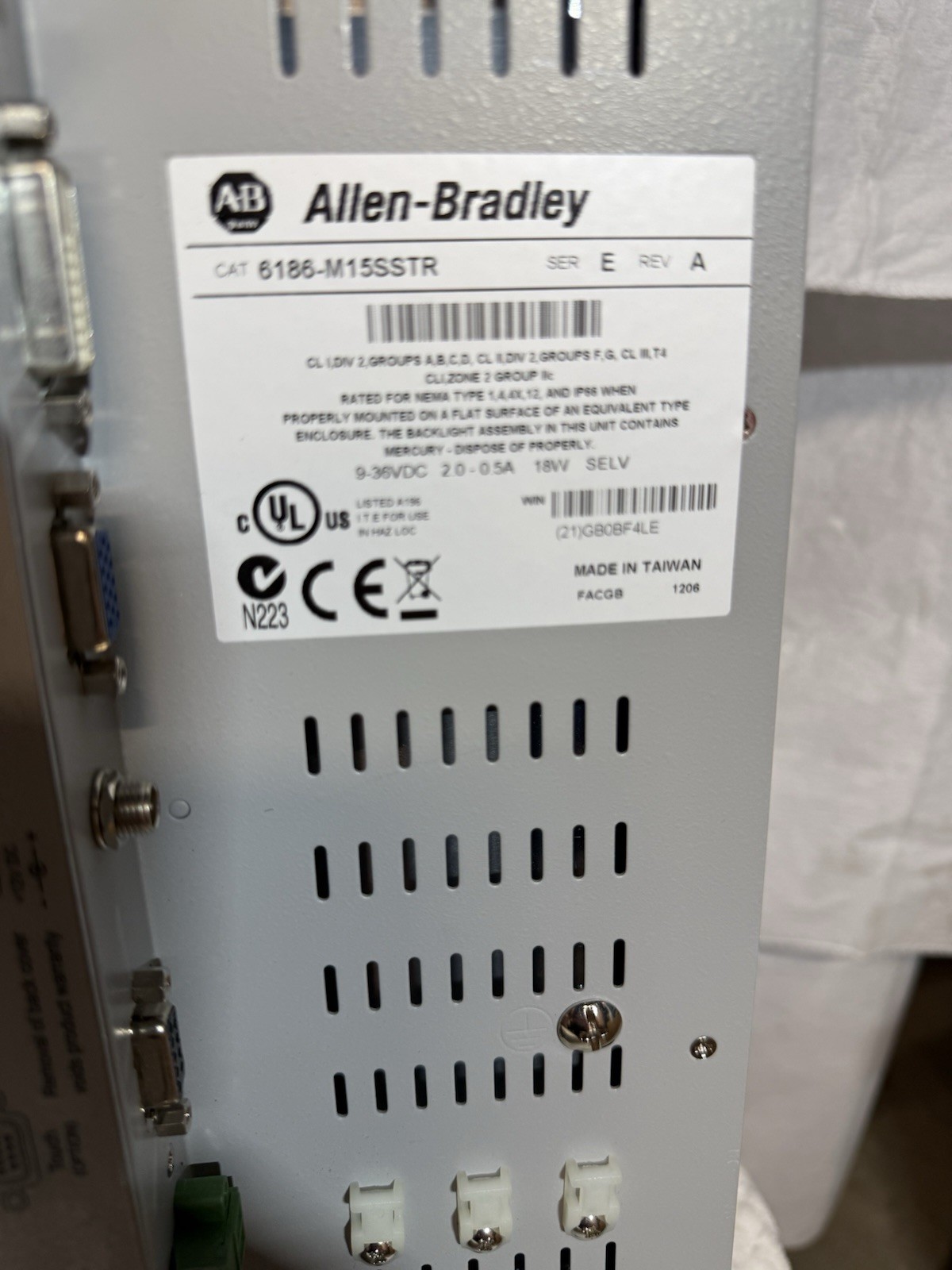 *NEW* Allen Bradley Industrial Touch Screen Panel Factory 6186-M15SSTR Ship Same