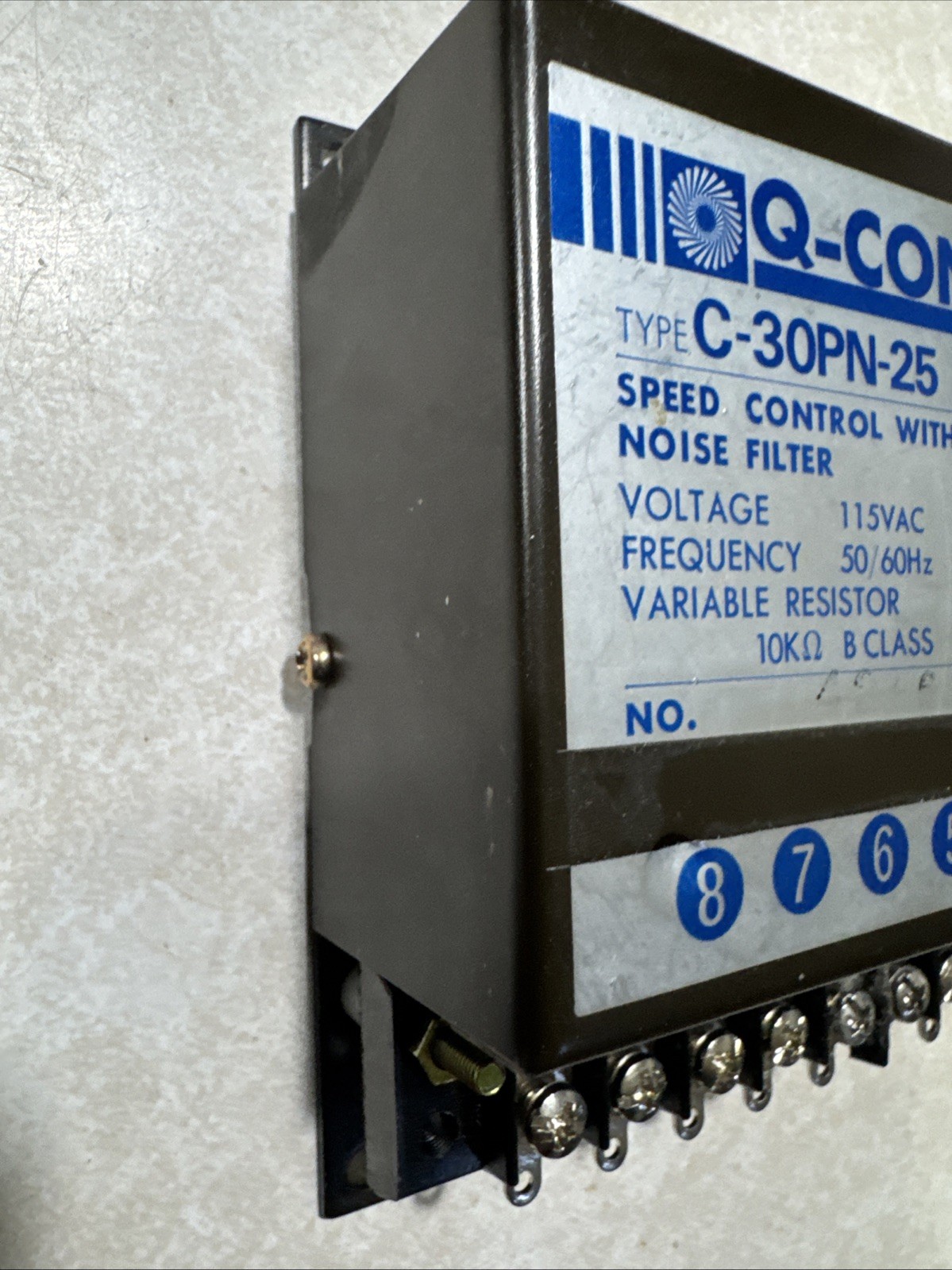 Q-Con controll unit type: C-30PN-25. Speed control w/noise filter Made in Japan