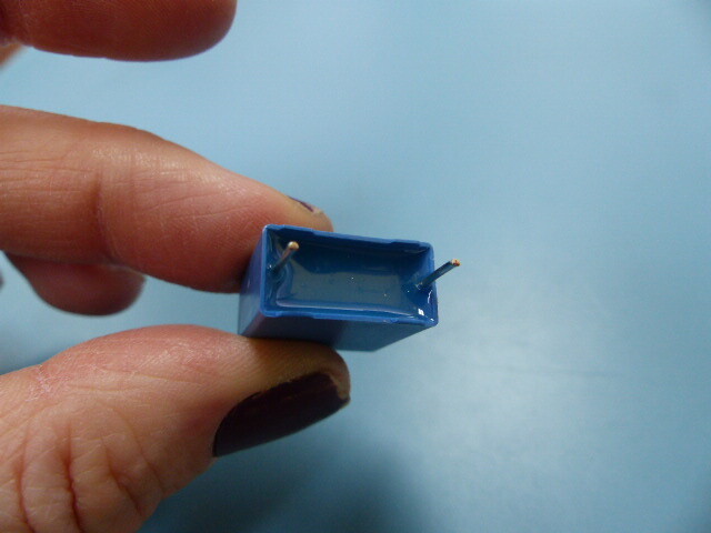 EPCOS B32522E6474K Qty of 25 per Lot 0.47�F Film Capacitor 200V 400V Polyester